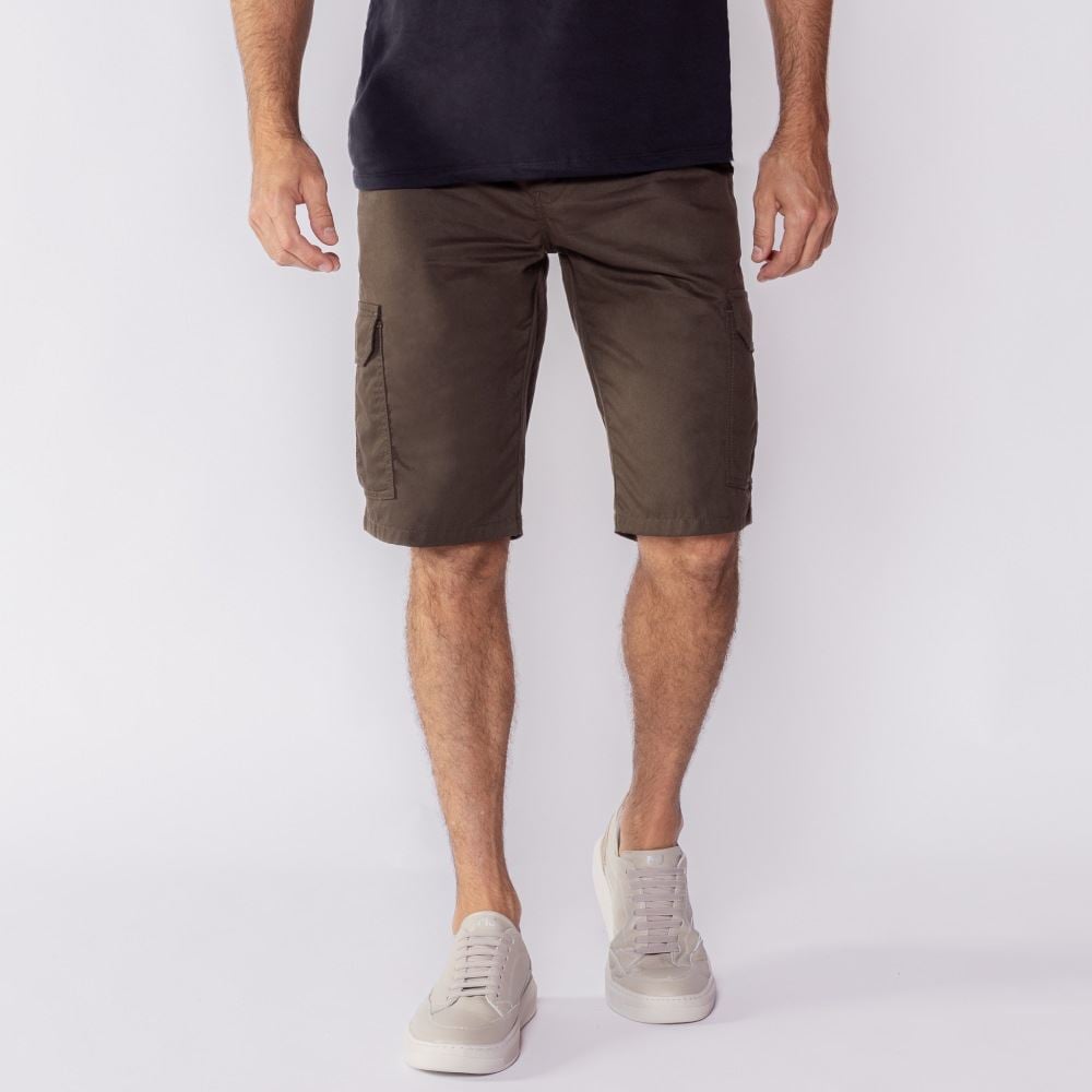 Bermuda Masculina De Sarja Bolso Cargo Marc Alain Verde Militar