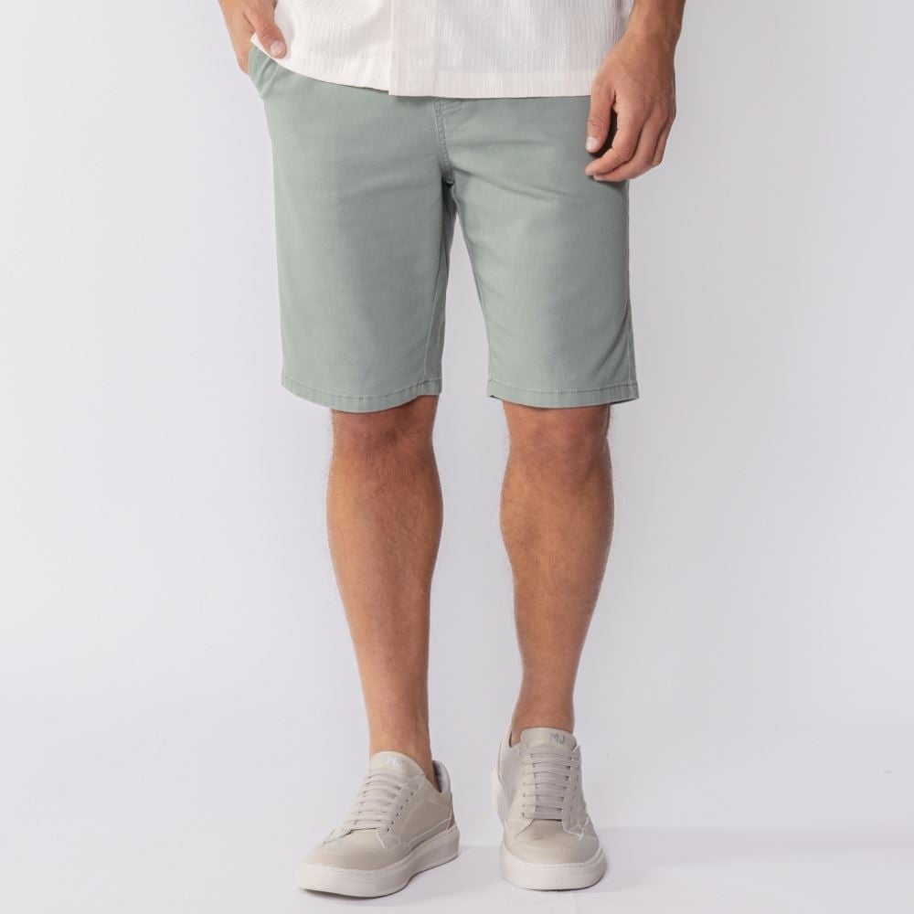 Bermuda Masculina Sarja Com Ajuste Thing Verde