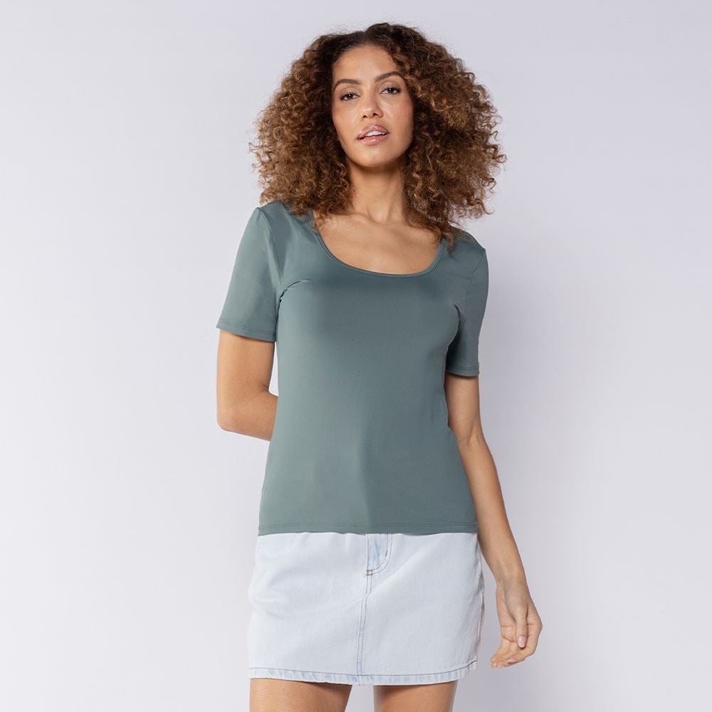 Blusa Feminina Em Poliamida Patricia Foster Oliva