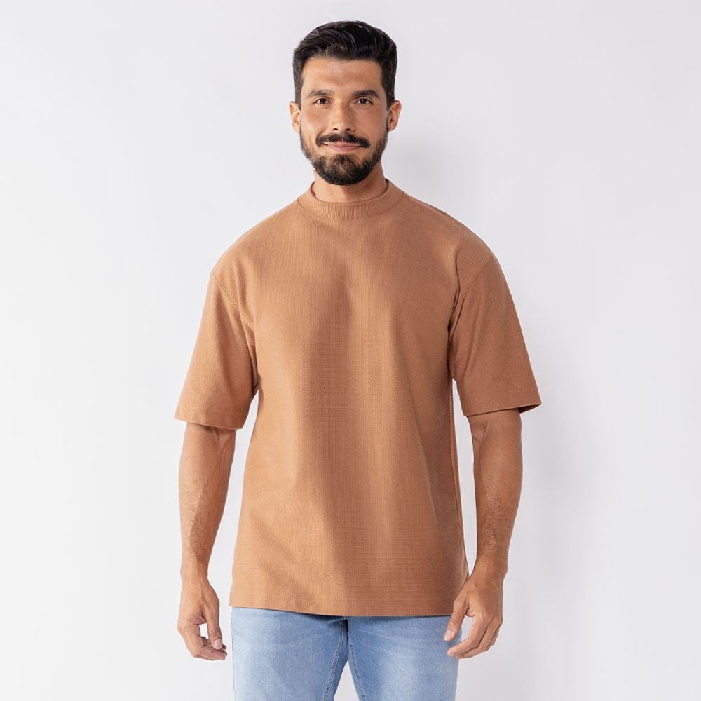 Camiseta Masculina Em Malha Versa Thing Mousse 18-1030