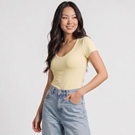 Blusa Feminina Decote Princesa Em Poliamida Boby Blues
