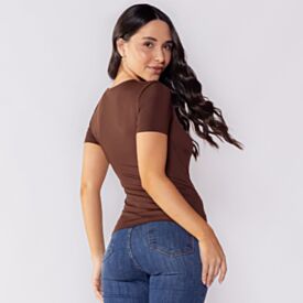 Blusa Feminina Em Poliamida Patricia Foster