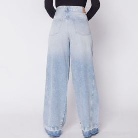 Calça Jeans Feminina Barra Desfeita Boby Blues Azul Claro