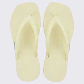 Chinelo Ipanema Feminino Pluma