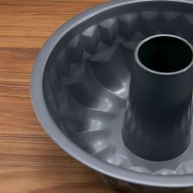 Forma De Pudim Antiaderente Havan Casa 23Cm - Aço