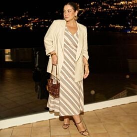 Vestido Feminino Longo Com Decote V Patricia Foster