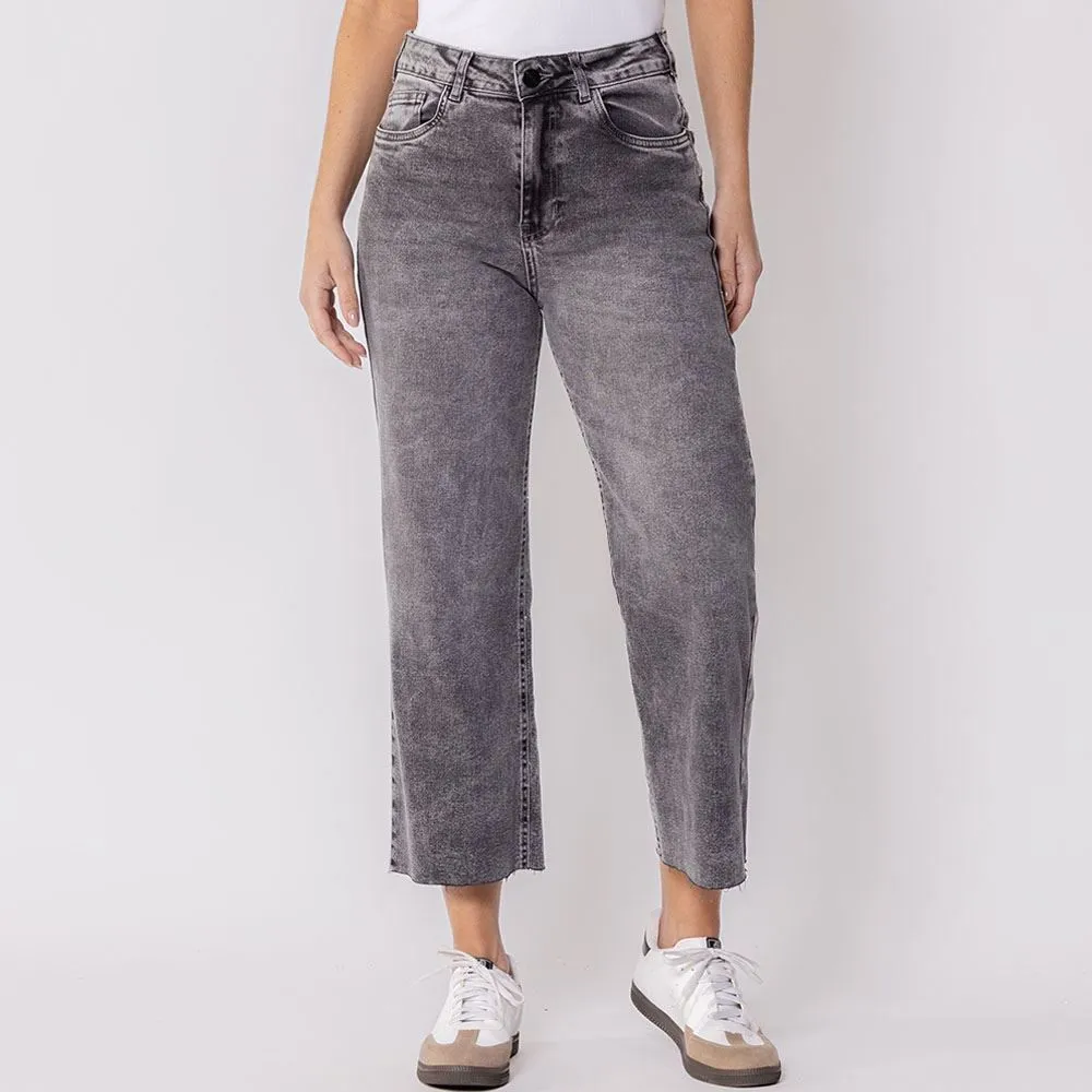 Calça Feminina Jeans Flare Cropped Boby Blues Preto Estonado