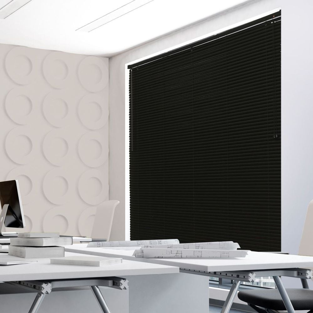 Persiana 1,60x1,30m para Quarto e Sala Evolux - Preto é boa?