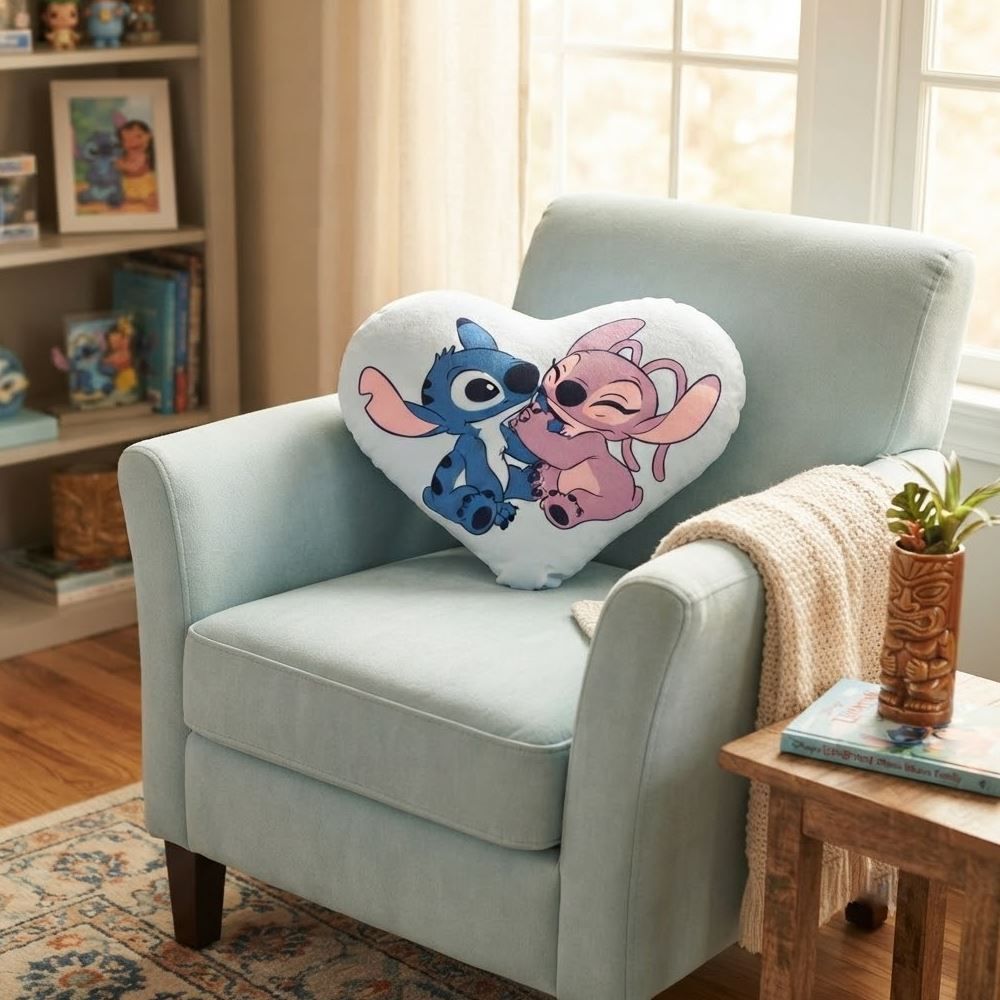 Almofada Decorativa Personagens Marvel e Disney - Stitch Angel Coração