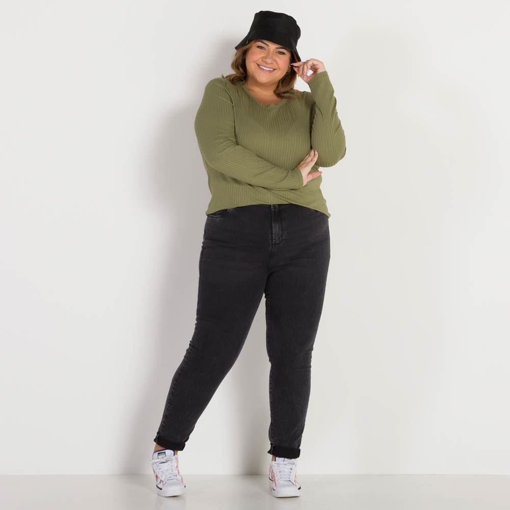 Blusa Plus Size Canelada Decote Redondo Patricia Foster Mais
