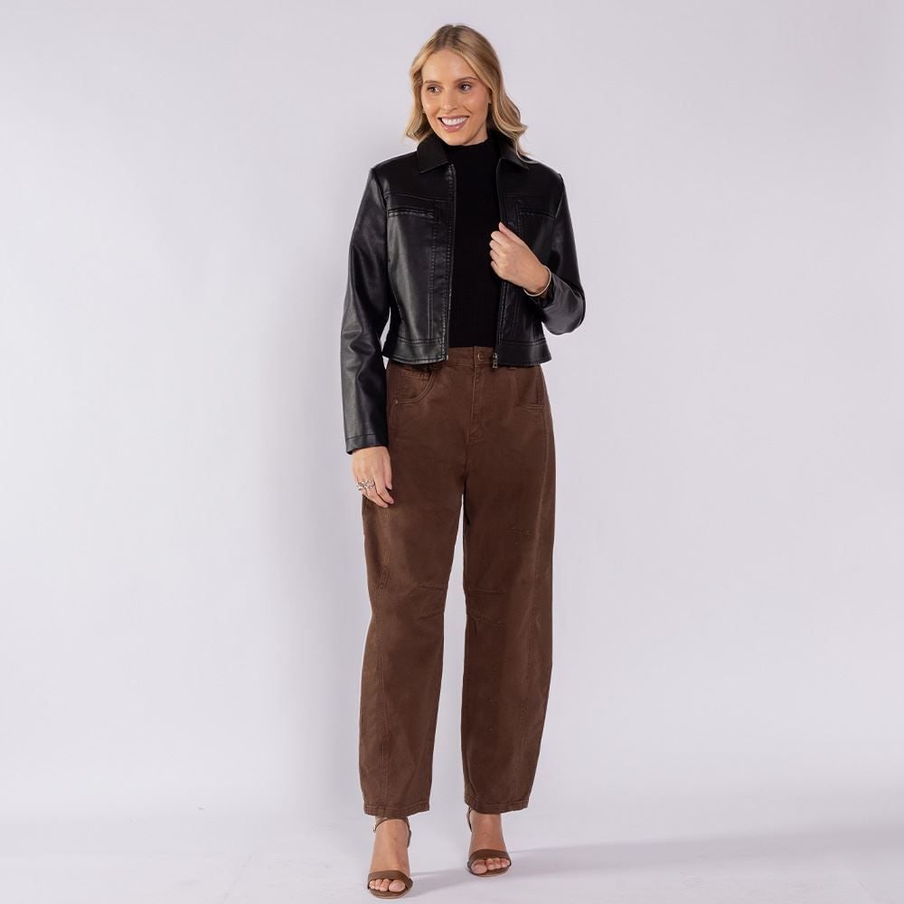 Calça Feminina Barrel Em Sarja Boby Blues