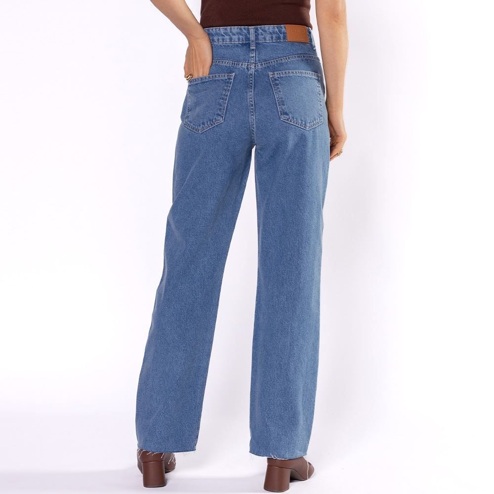 Calça Jeans Feminina Reta Barra Desfiada Patricia Foster