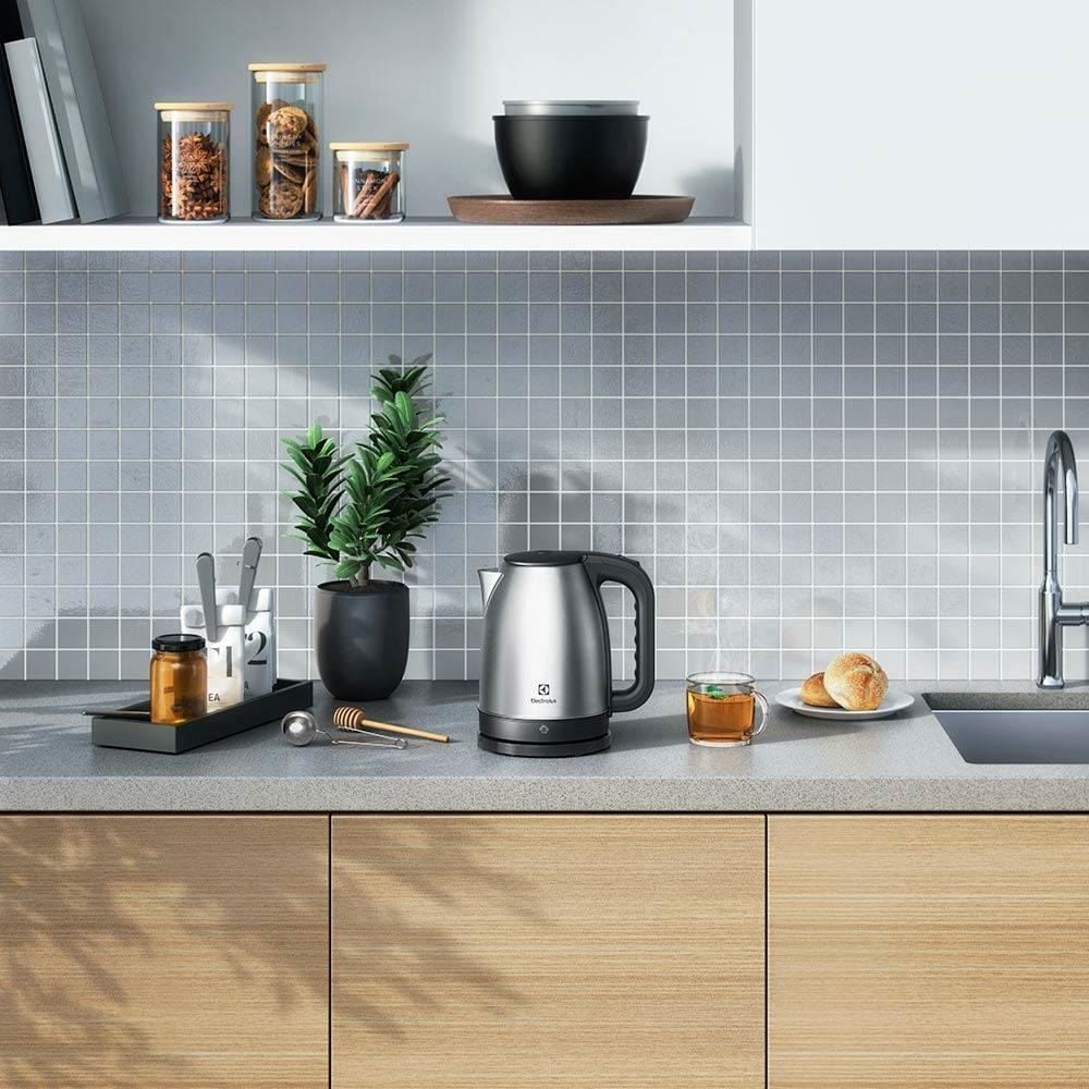 Chaleira Elétrica Electrolux 1,8L Efficient EEK10