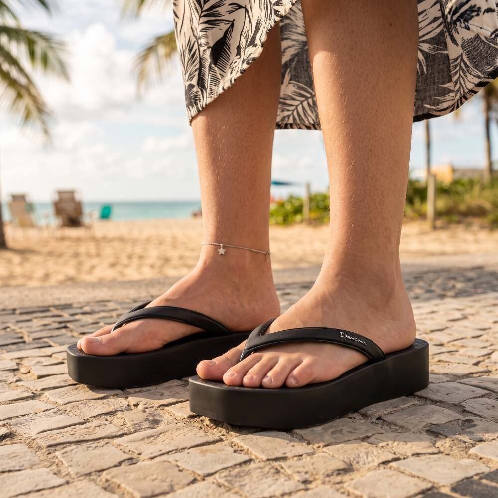 Chinelo Ipanema Feminino Pluma UP