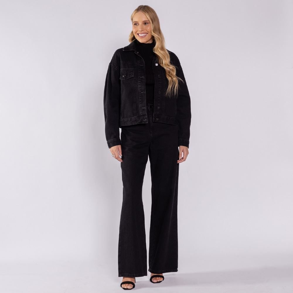 Jaqueta Jeans Feminina Trucker Patricia Foster