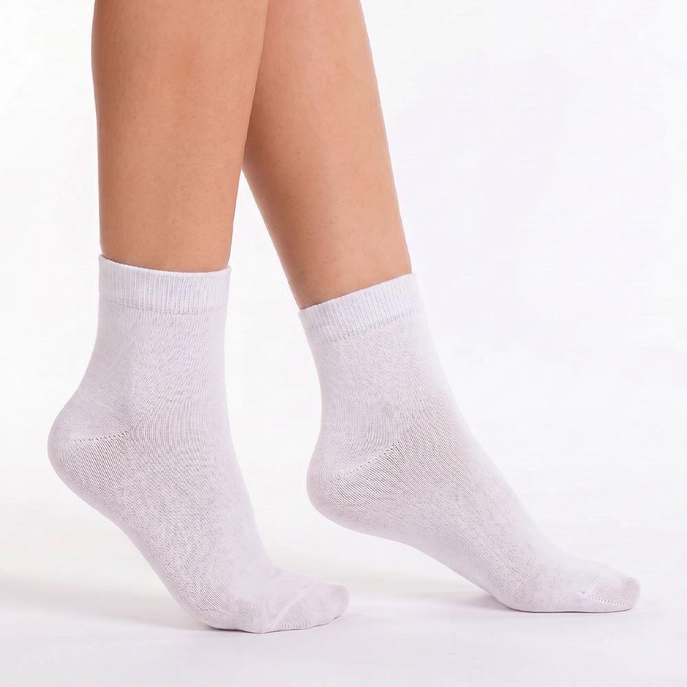 Kit Meia Feminina com 3 Pares Cano Médio Holla