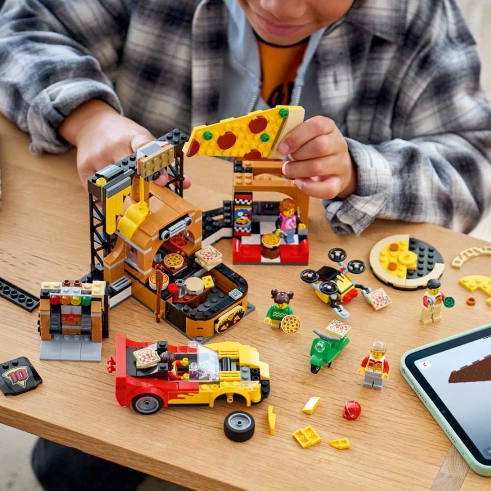Lego City Experiência de Entrega de Pizza com Veículos - 494 peças