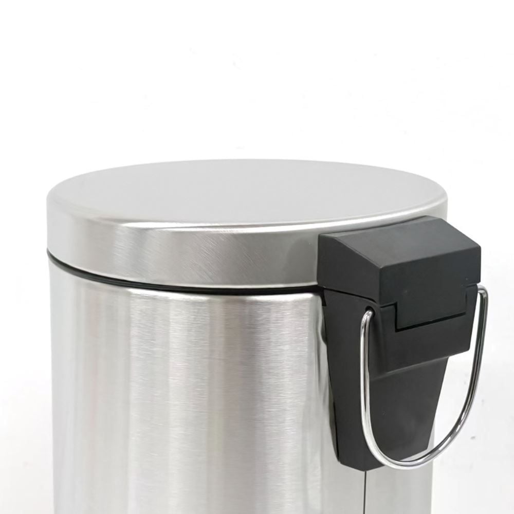 Lixeira com Pedal Inox 5 Litros Brinox
