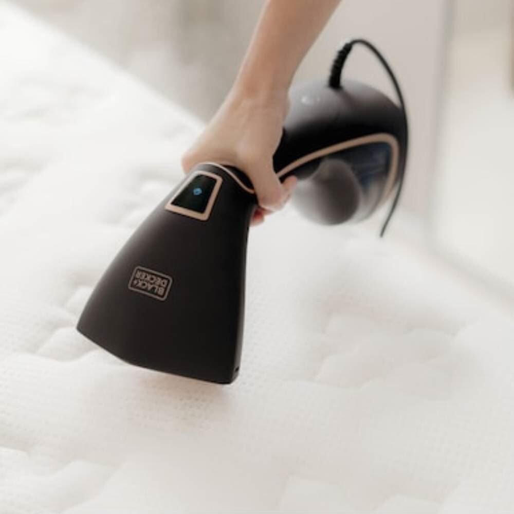 Passadeira A Vapor Portátil Black And Decker BDV2200