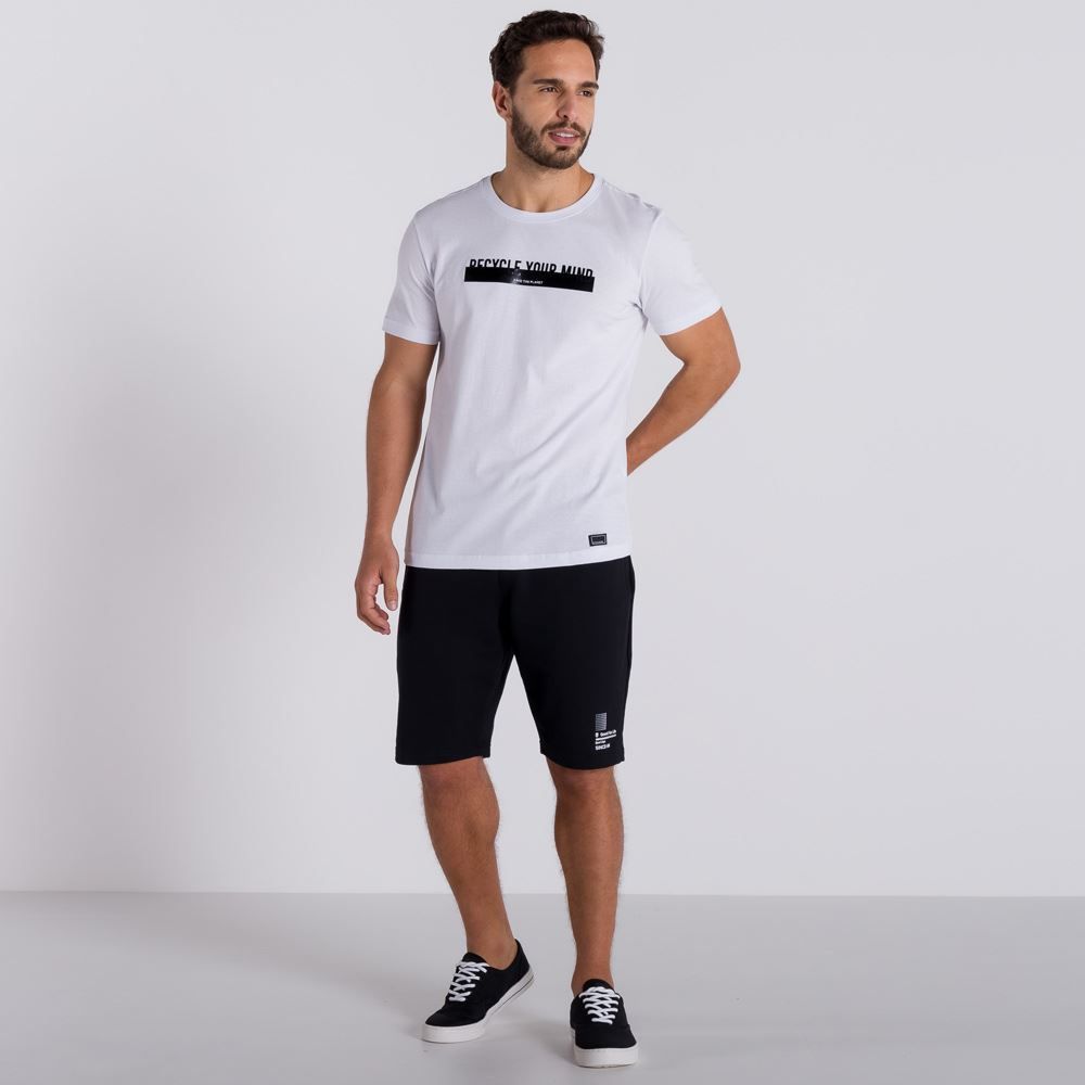 Bermuda de Moletom com Estampa Colisão