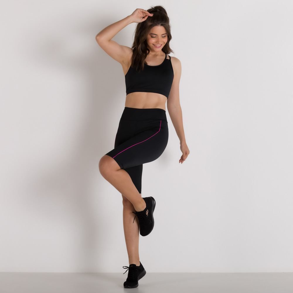 Bermuda Recorte Lateral Scream