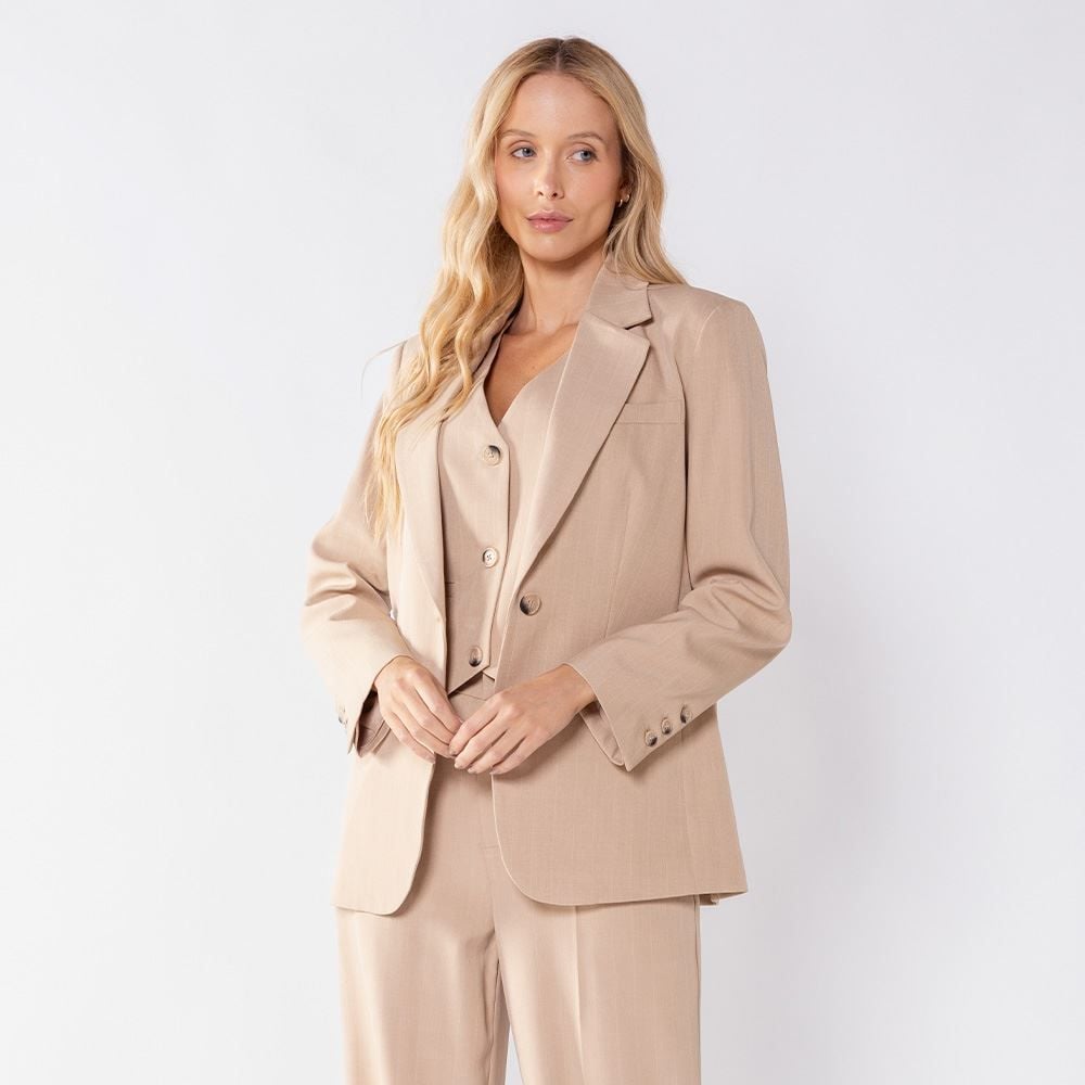 Blazer Feminino Alongado Com Ombreiras Patricia Foster