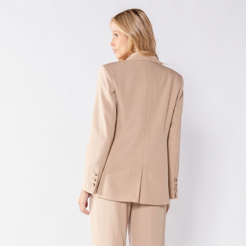 Blazer Feminino Alongado Com Ombreiras Patricia Foster