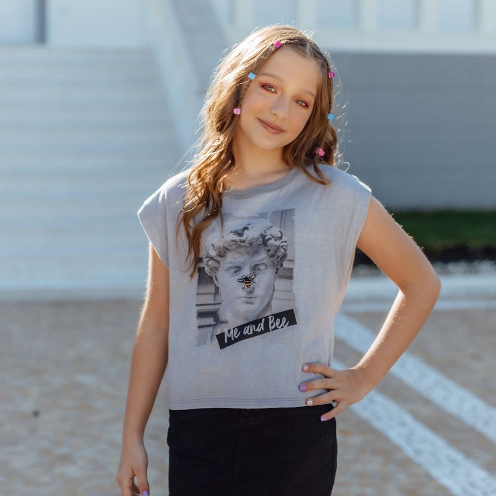 Blusa 12 a 16 anos Malha Estátua Abelhinha Bordada Marmelada