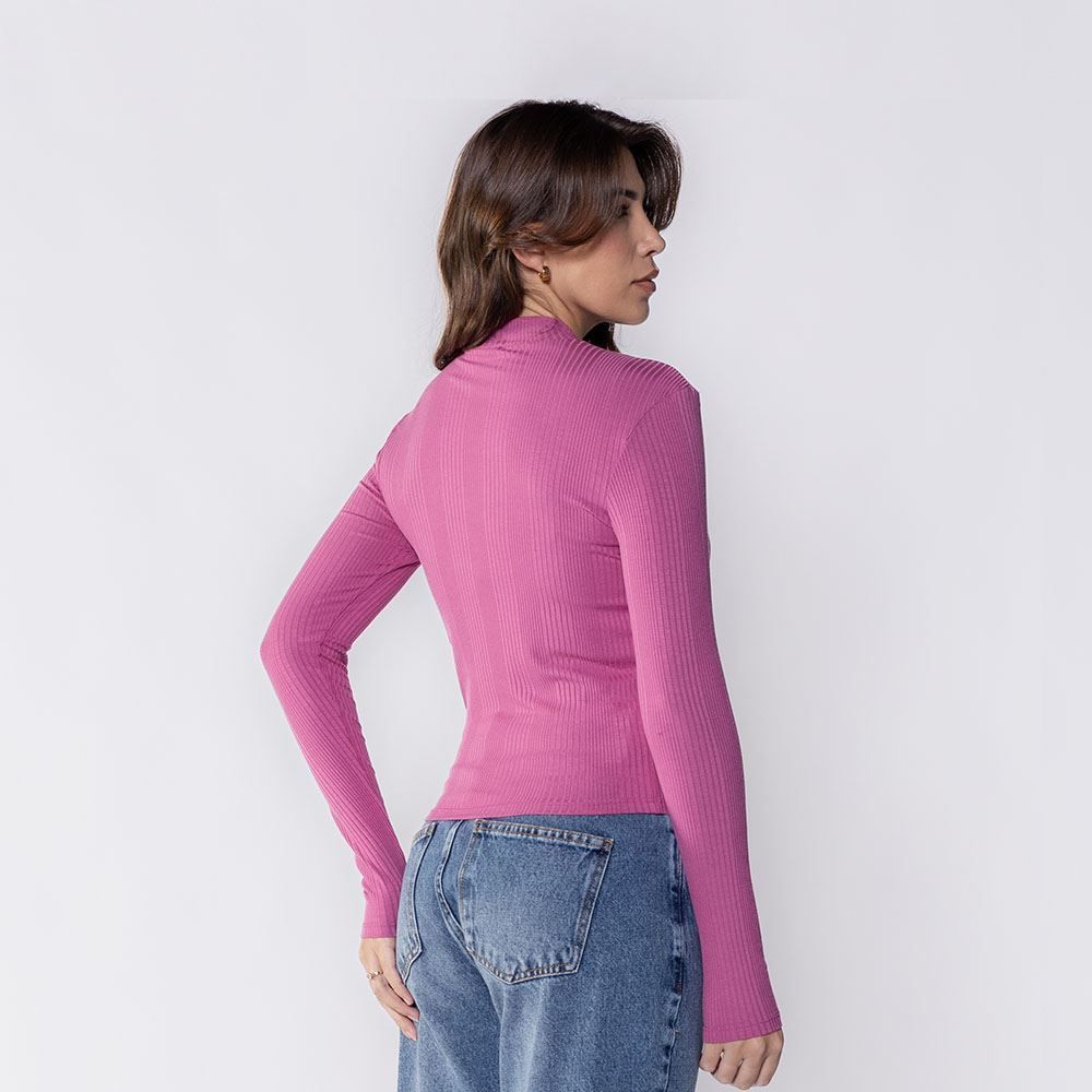 Blusa Feminina Com Manga Longa E Gola Alta Canelada Patricia Foster