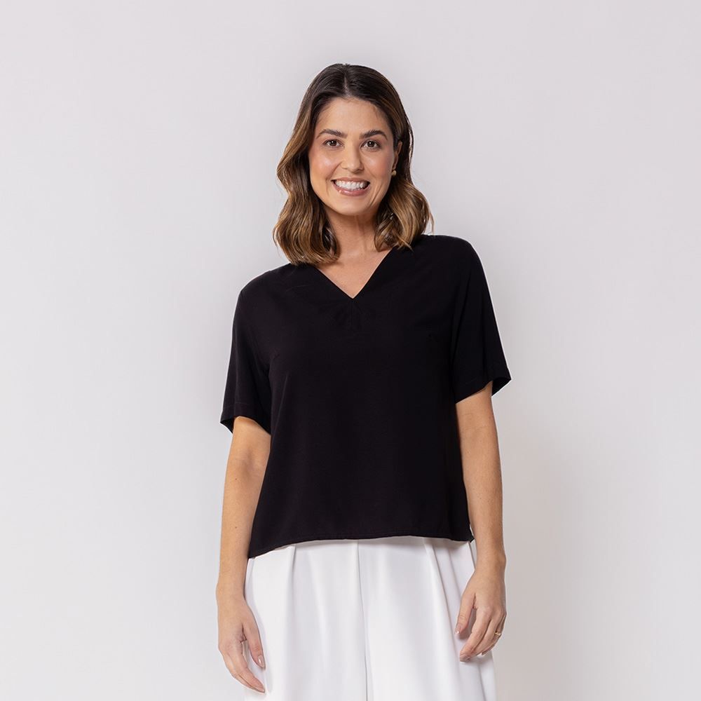 Blusa Feminina Decote V Manga Curta Patricia Foster