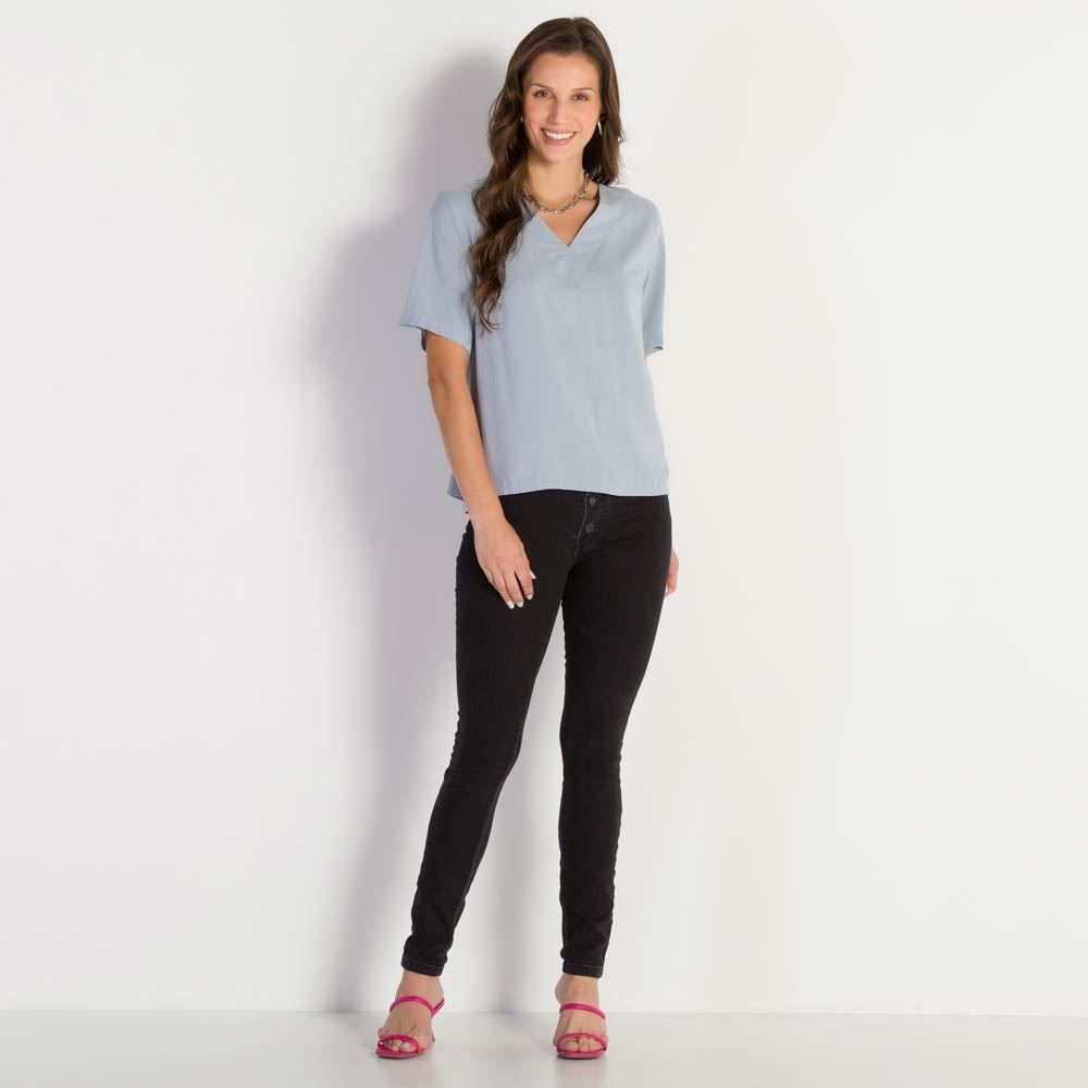 Blusa Feminina Decote V Manga Curta Patrícia Foster
