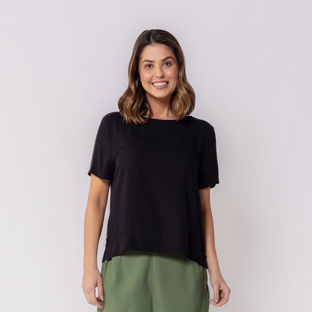 Blusa Feminina Reta Com Abertura Lateral Patricia Foster