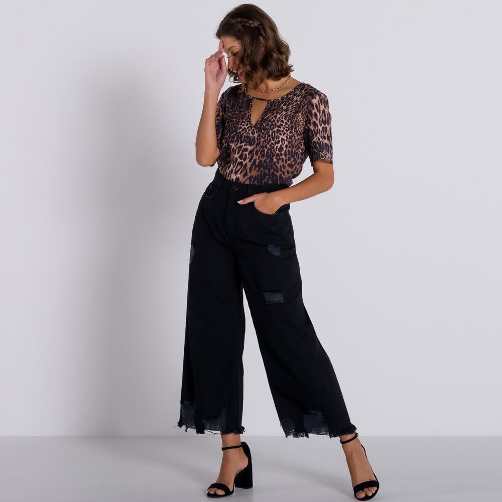 Blusa Manga Evasê Onça Patrícia Foster