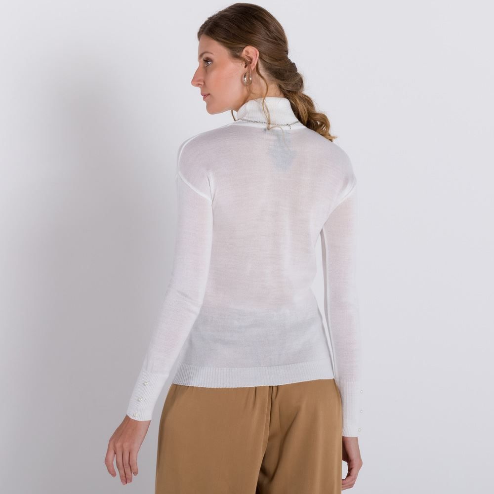 Blusa Tricot Leve com Pérolas no Punho Patrícia Foster