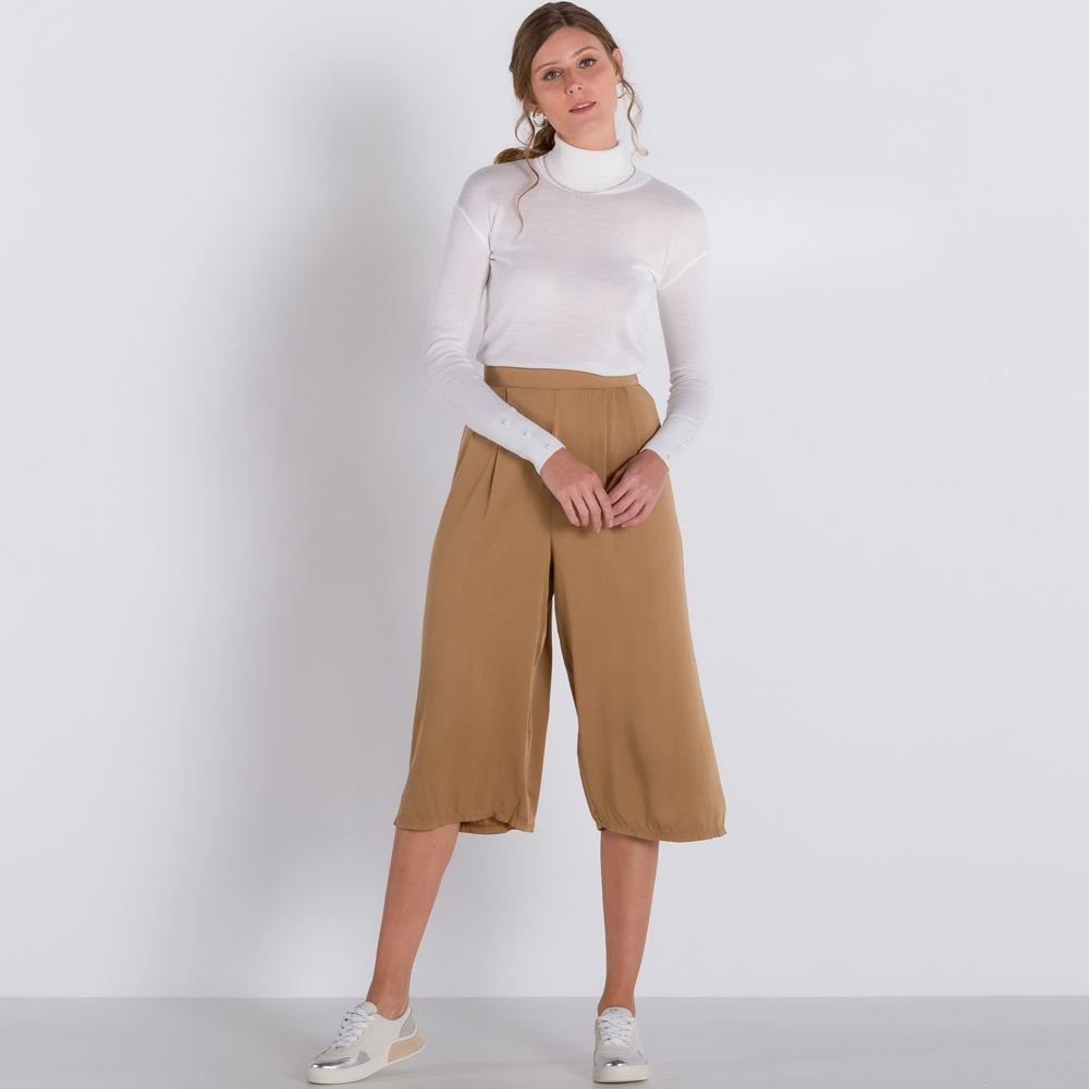 Blusa Tricot Leve com Pérolas no Punho Patrícia Foster