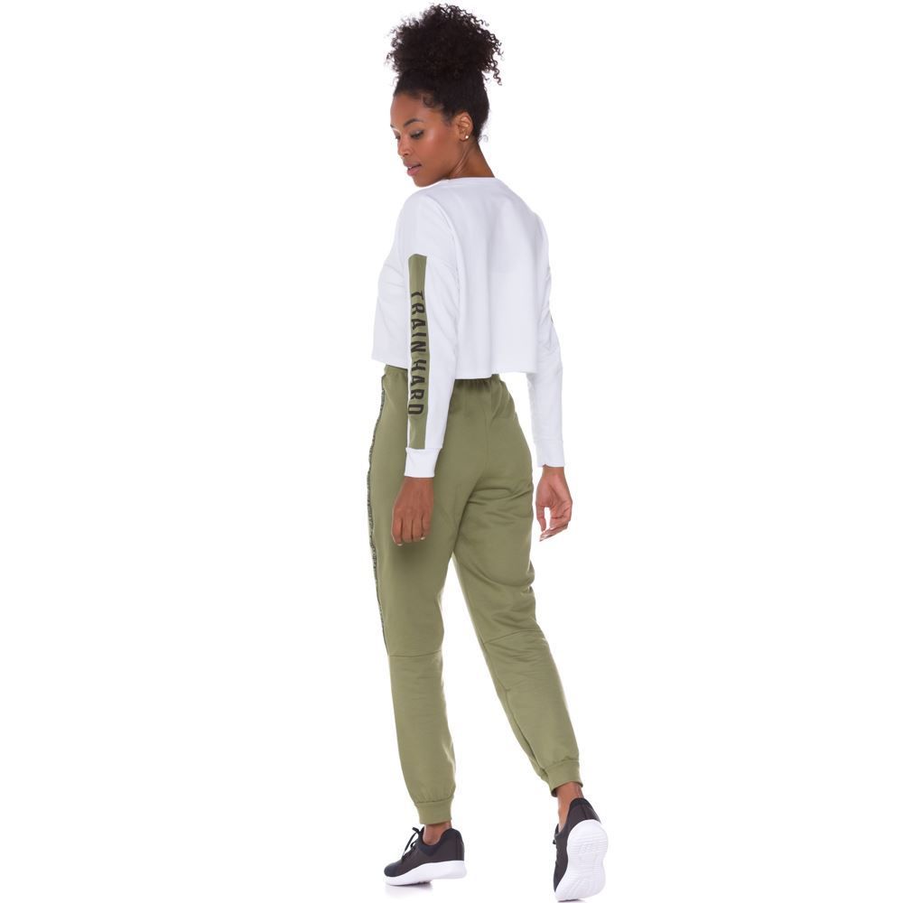 Blusão Cropped Moletinho Be Strong Scream