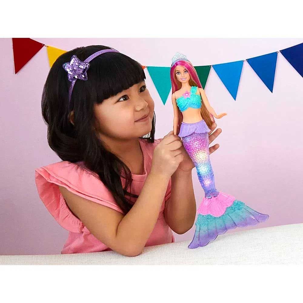 Boneca Barbie Dreamtopia Sereia Luzes E Brilhos Mattel - HDJ36