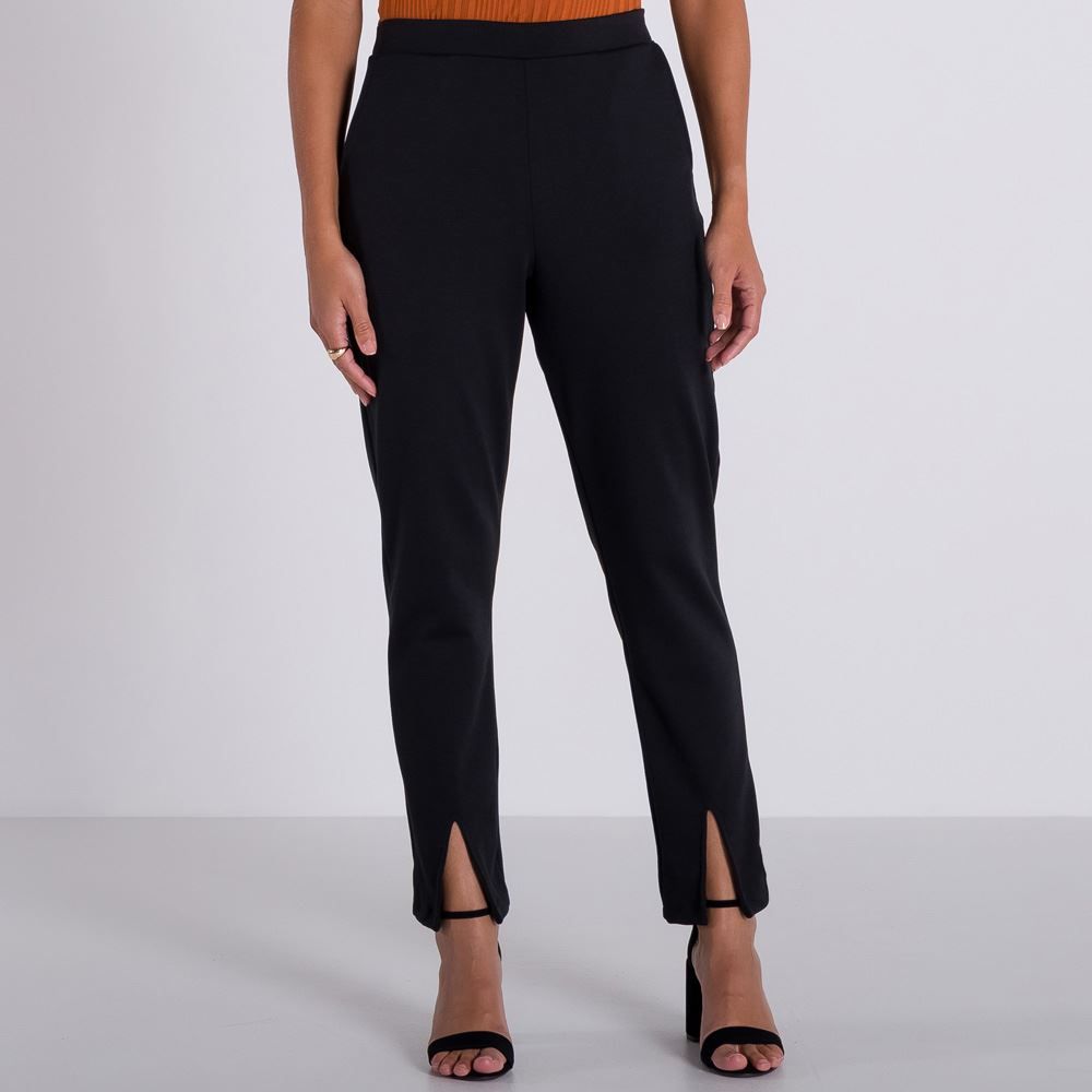 Calça com Abertura na Barra Patrícia Foster