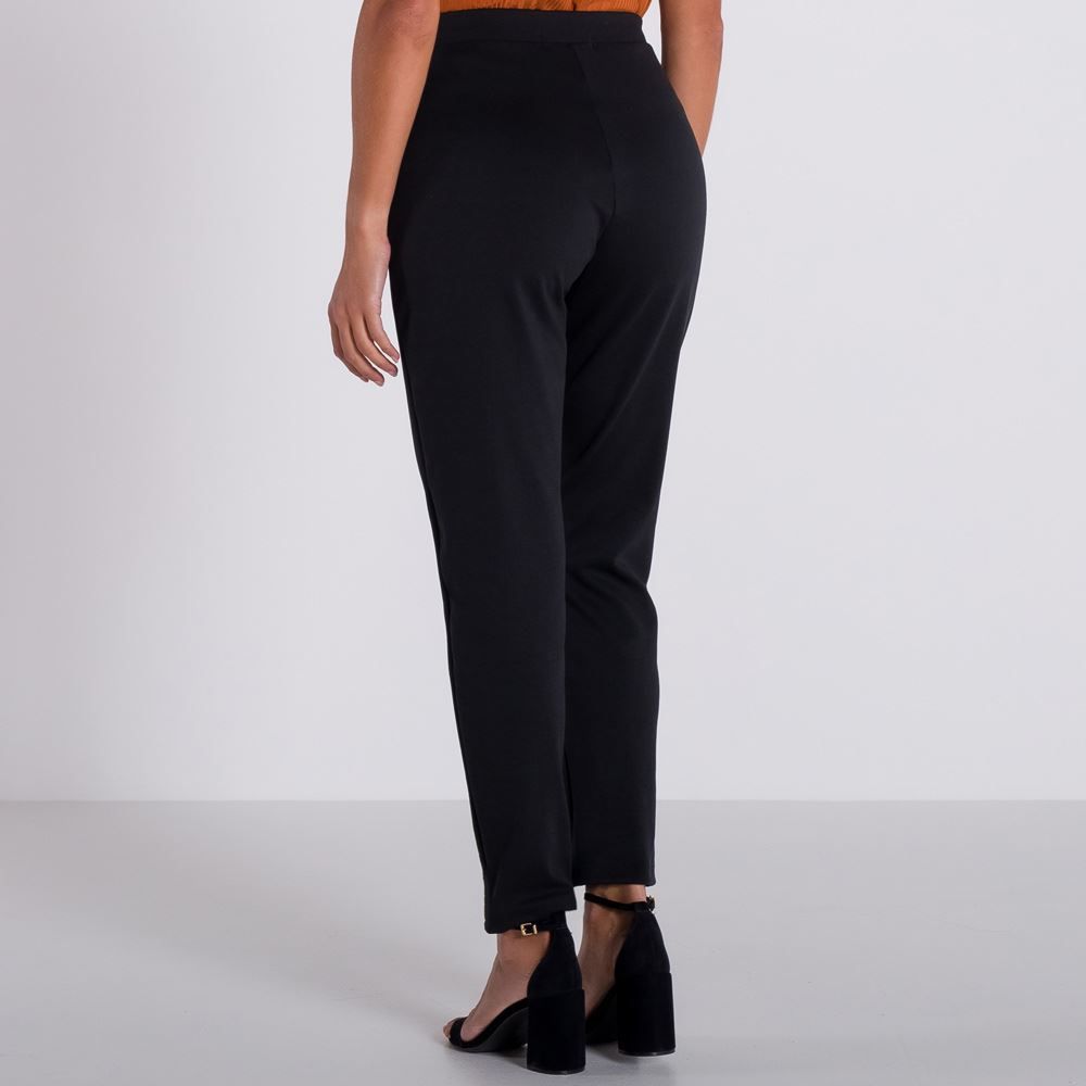 Calça com Abertura na Barra Patrícia Foster