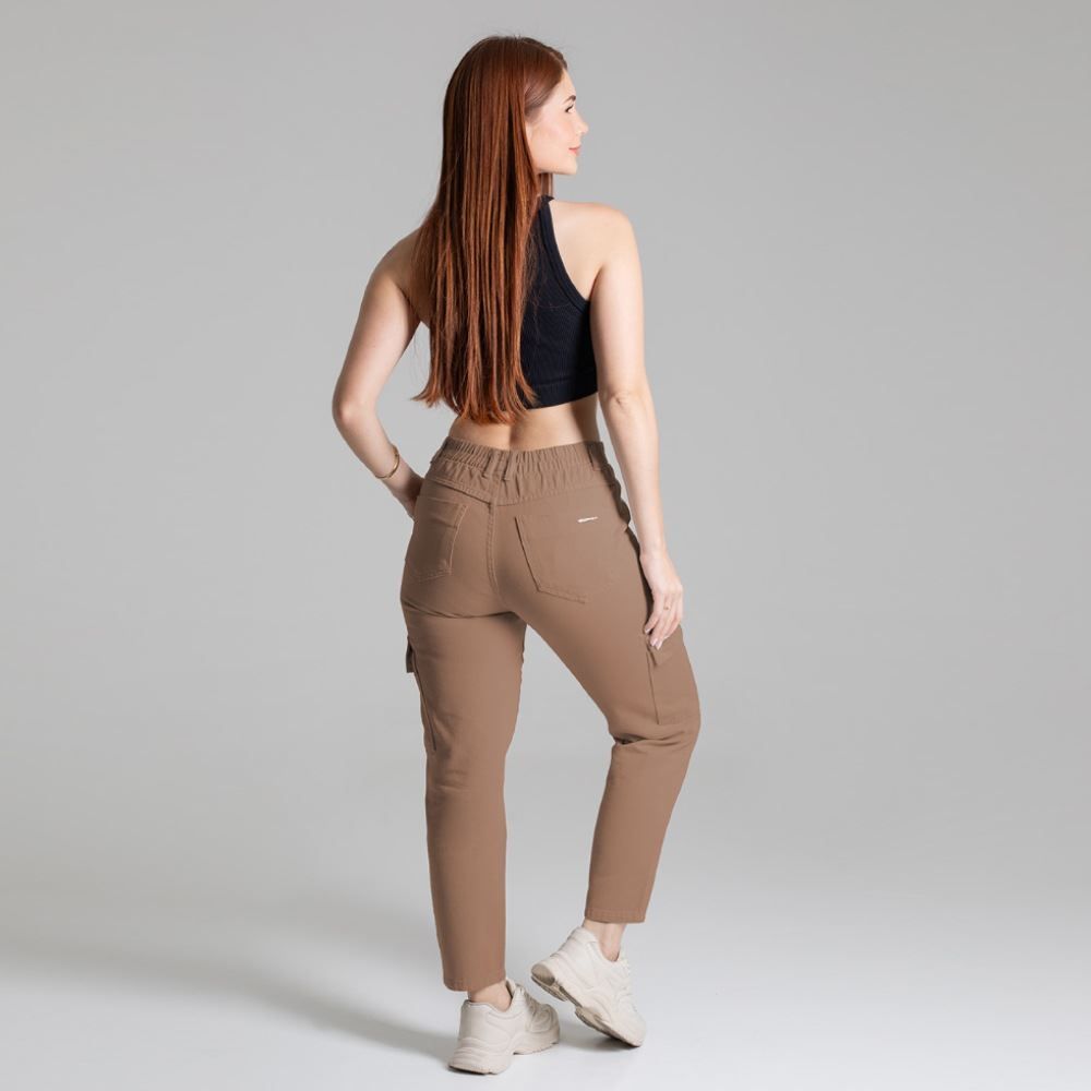 Calça Feminina Mom Cargo De Sarja Sawary