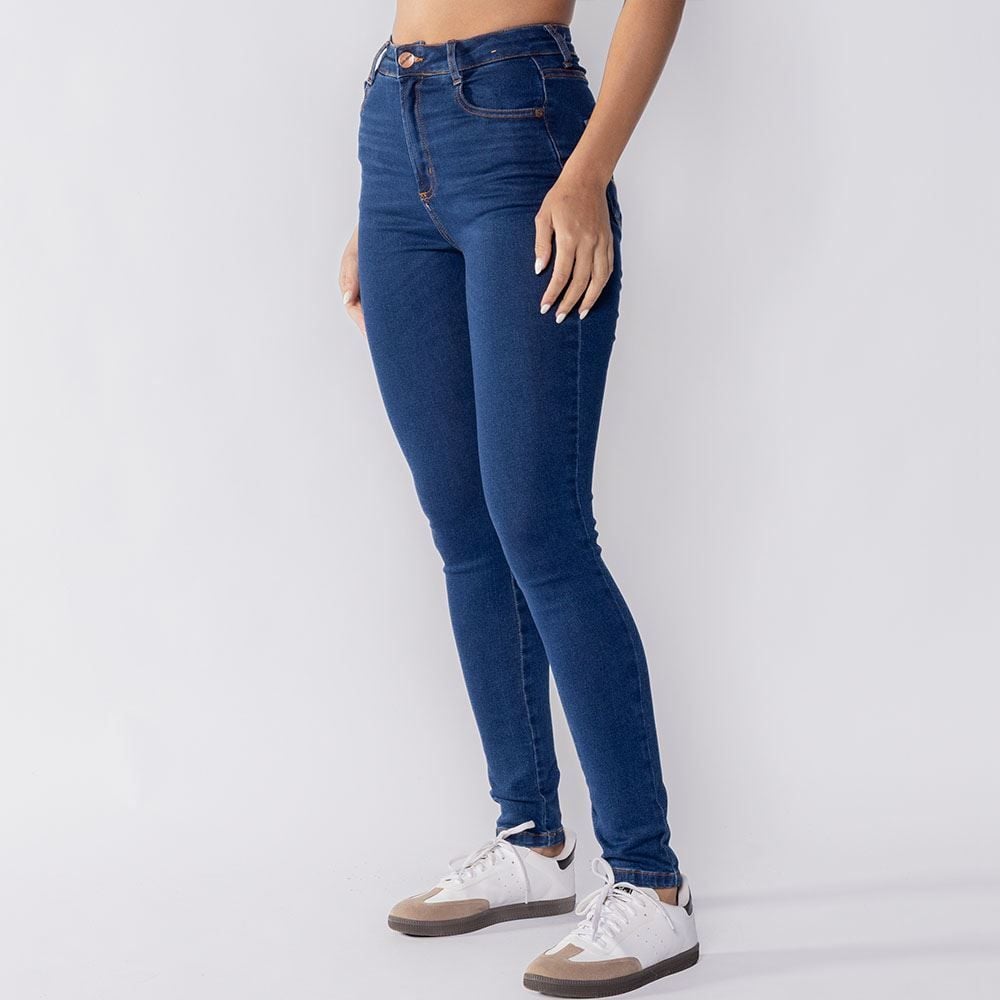Calça Jeans Feminina Skinny Básica Boby Blues