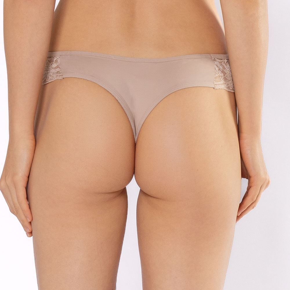 Calcinha Fio com Renda Camila Moretti