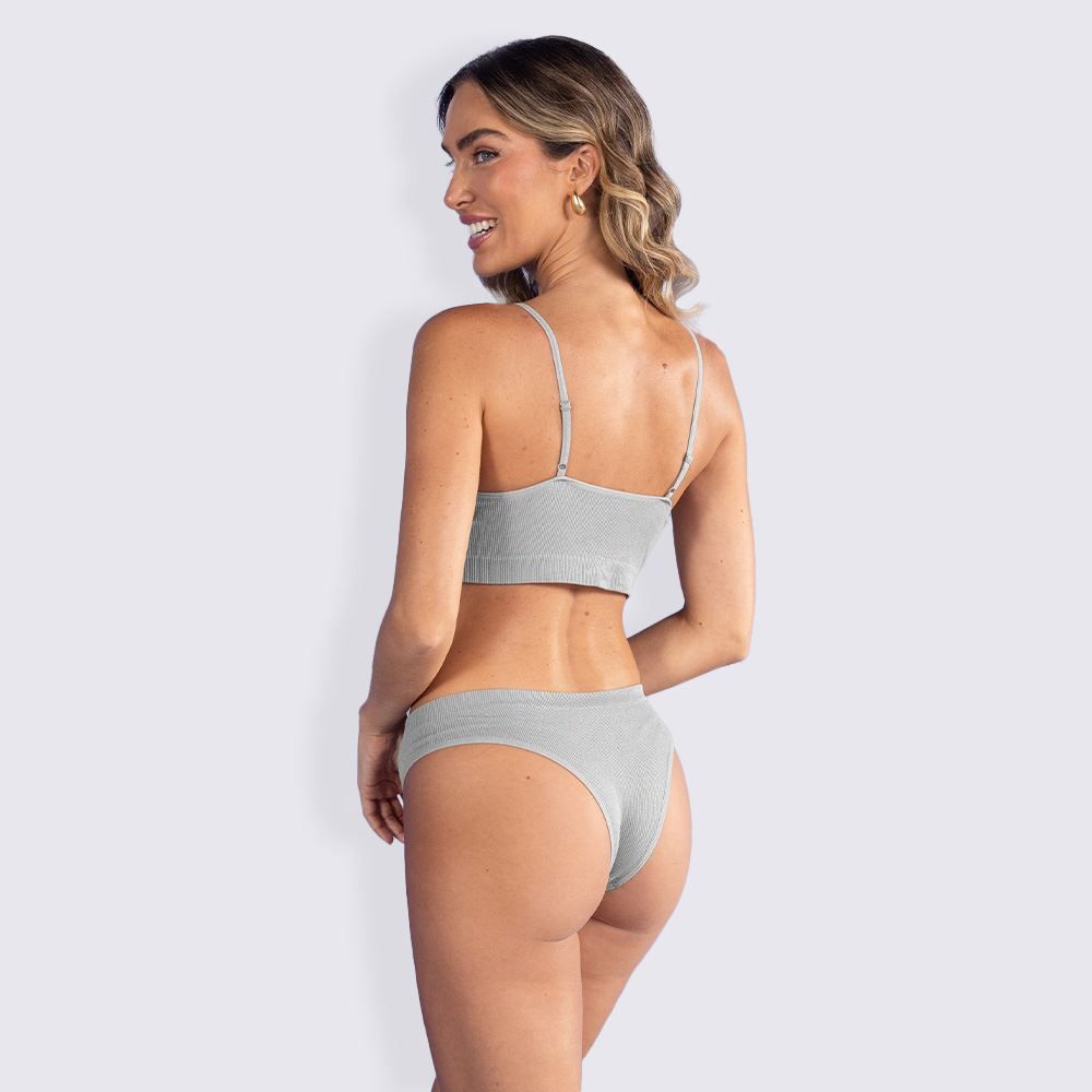 Calcinha Tanga Sem Costura Camila Moretti