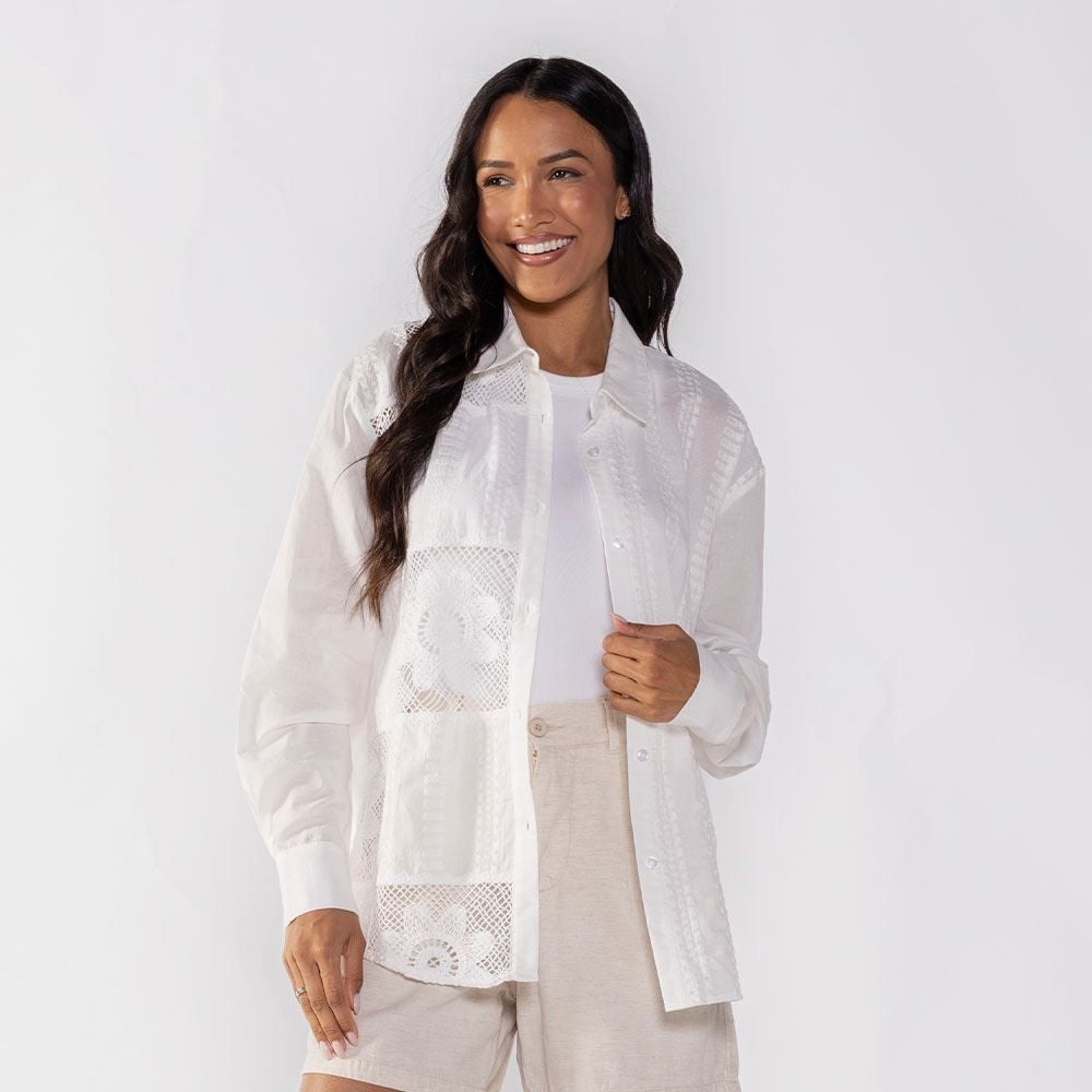 Camisa Feminina Laise Com Detalhes Florais Boby Blues