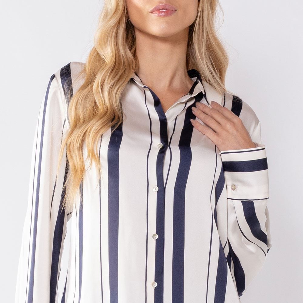 Camisa Feminina Listrada Acetinada Patricia Foster