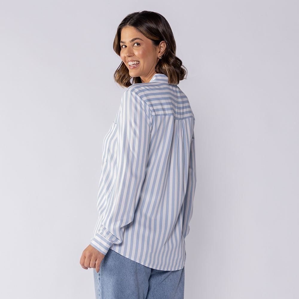 Camisa Feminina Listrada com Bolso Patricia Foster