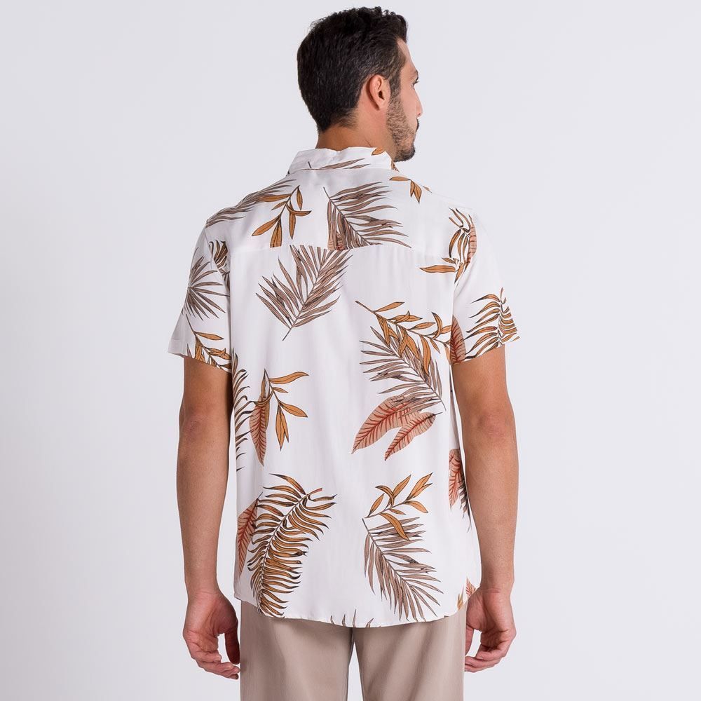 Camisa Manga Curta Estampada de Folhagens Rovitex