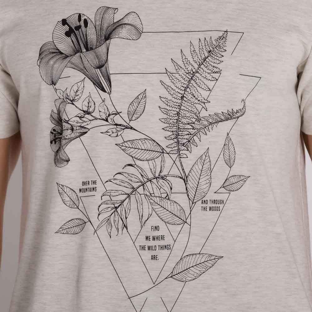 Camiseta com Estampa Floral Thing