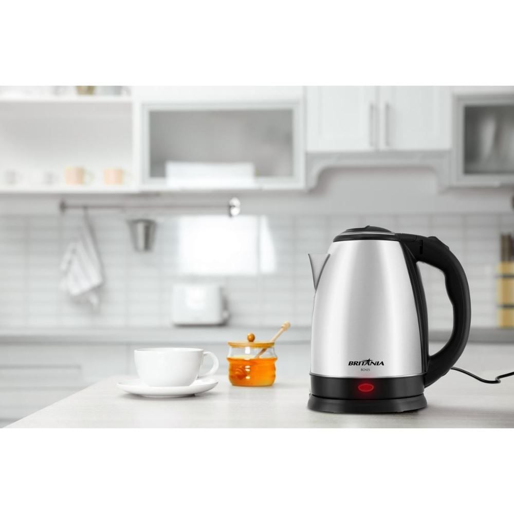 Chaleira Elétrica Britânia BCH25 2 Litros Inox