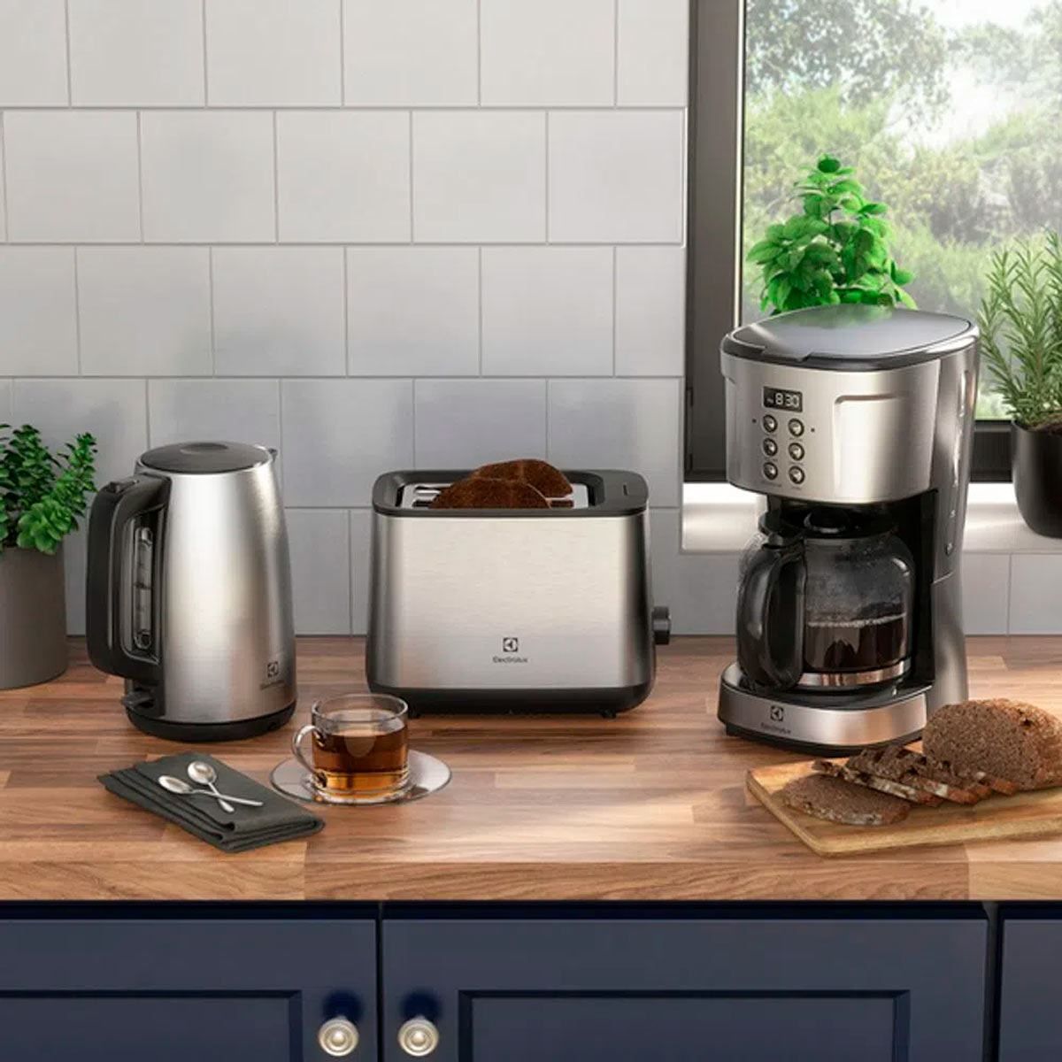 Chaleira Elétrica Electrolux 1,7L Experience EEK25